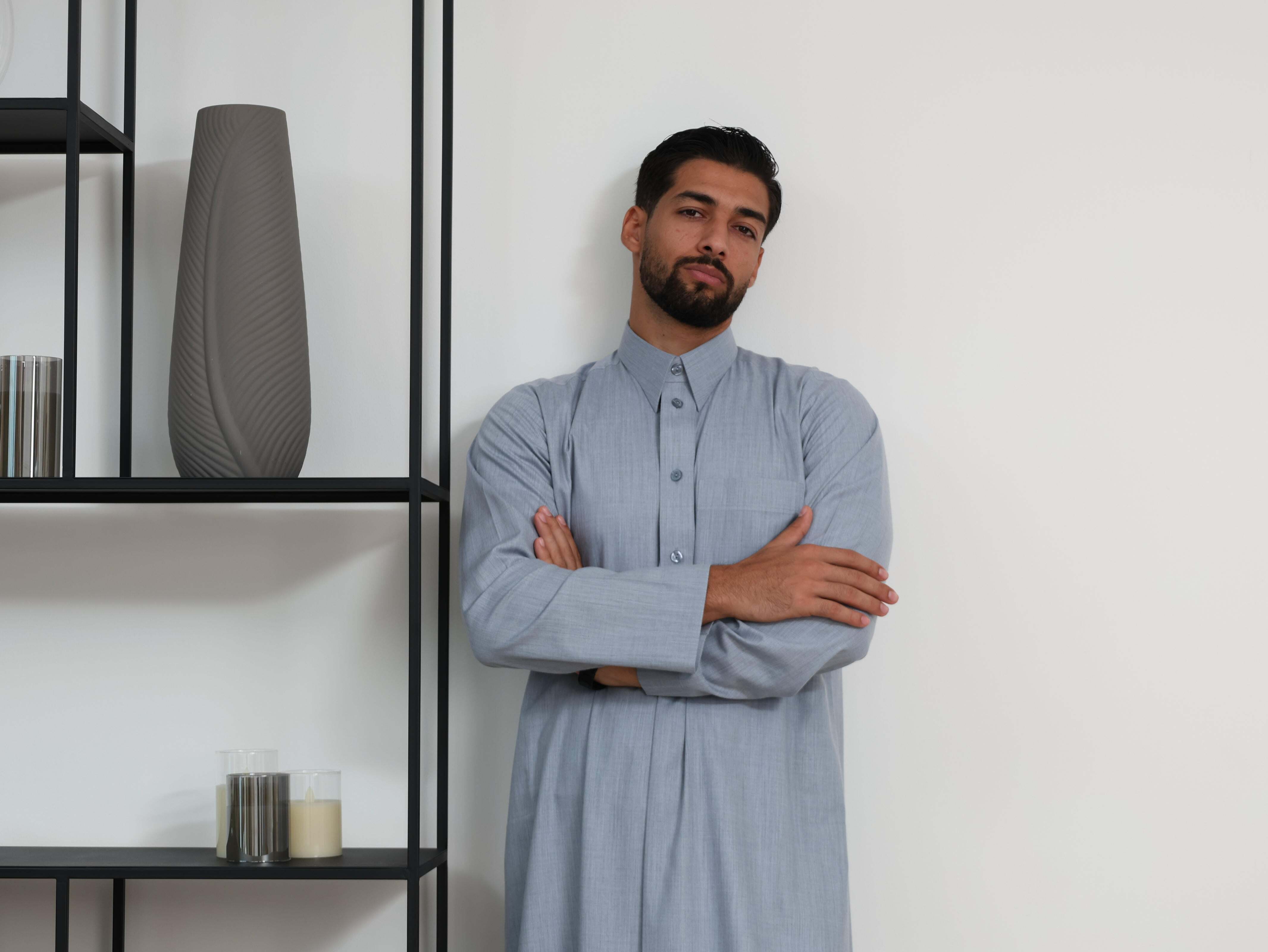 Pale Grey Qatari Kandura image 2