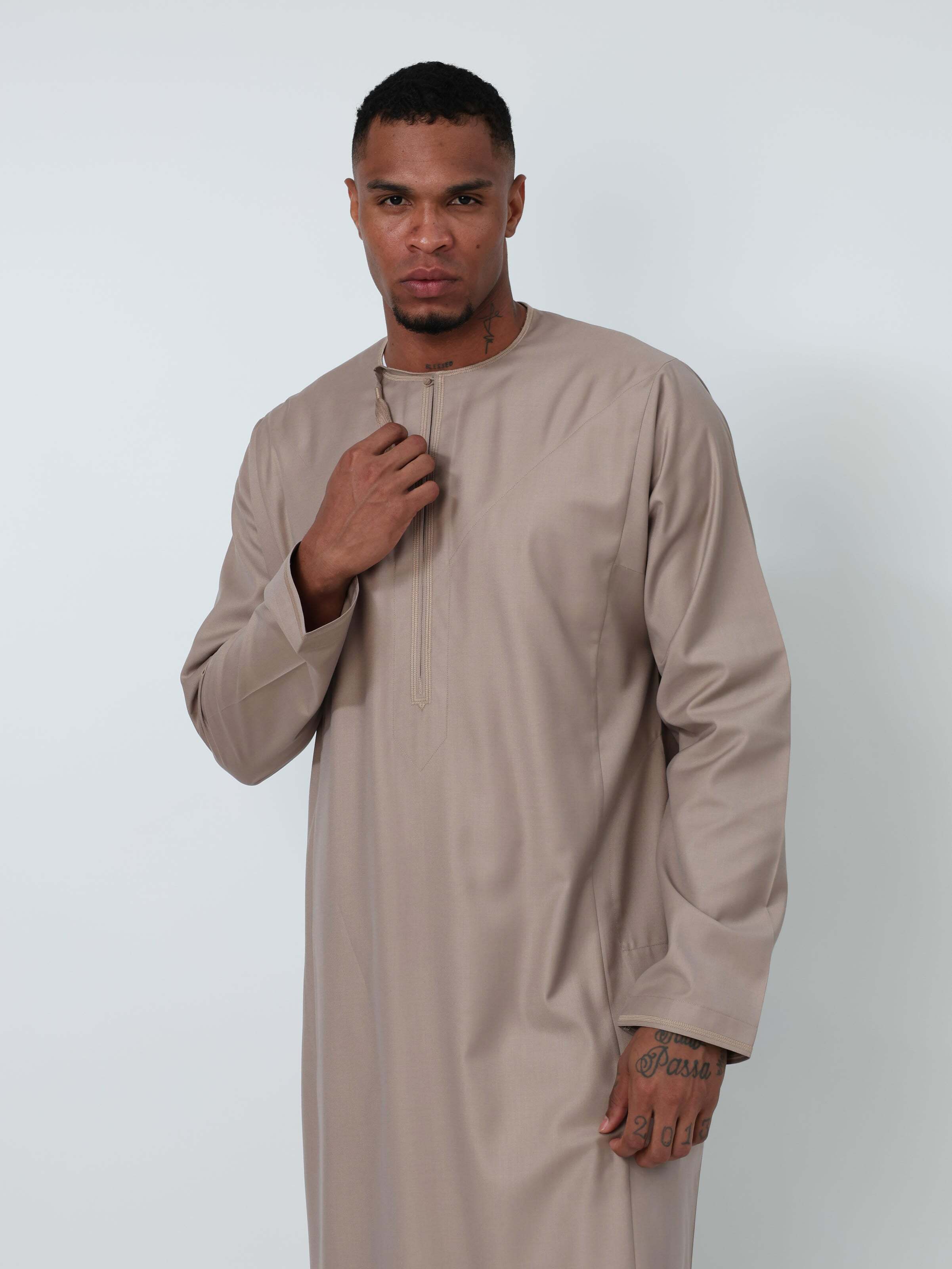 Omani Brown image 3
