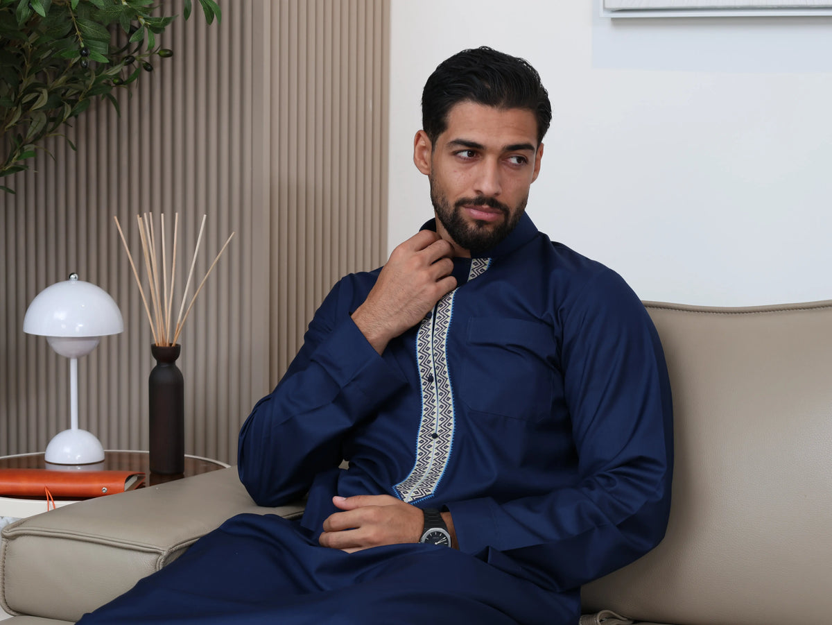 Navy Blue Bahraini Kandura