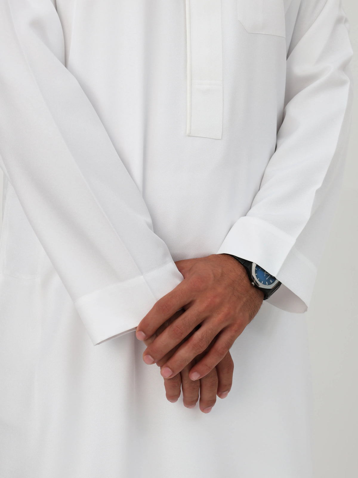White Kuwaiti Kandura