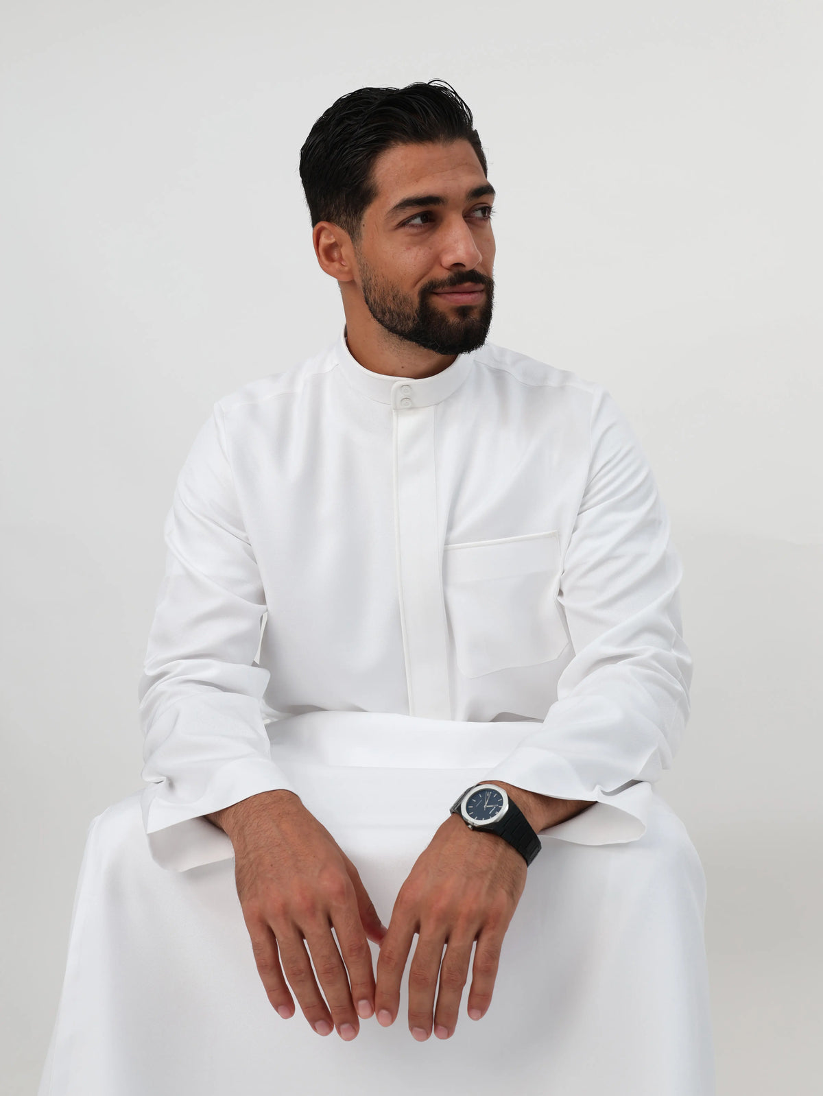 White Kuwaiti Kandura