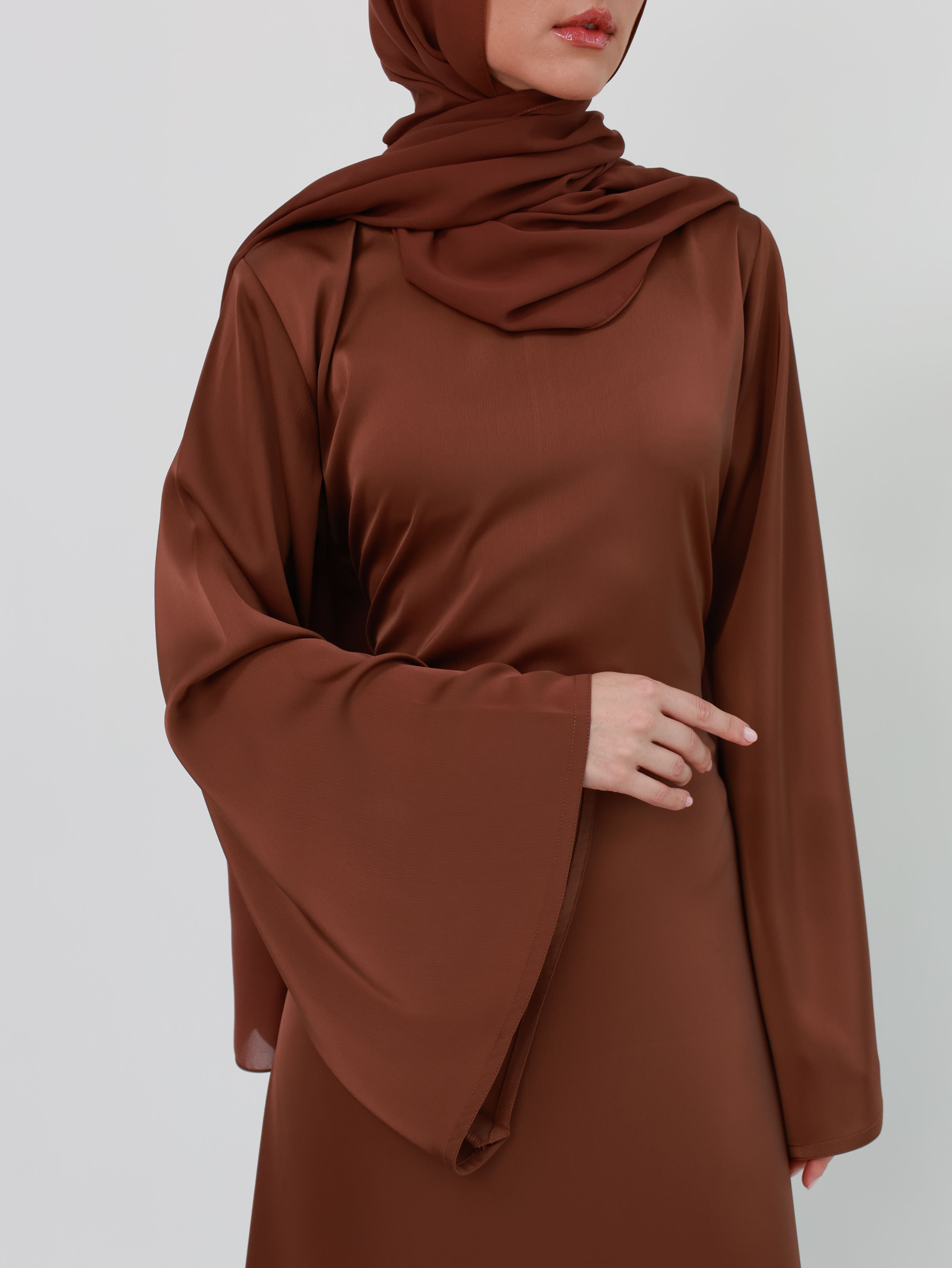 Earthly Charm image 4