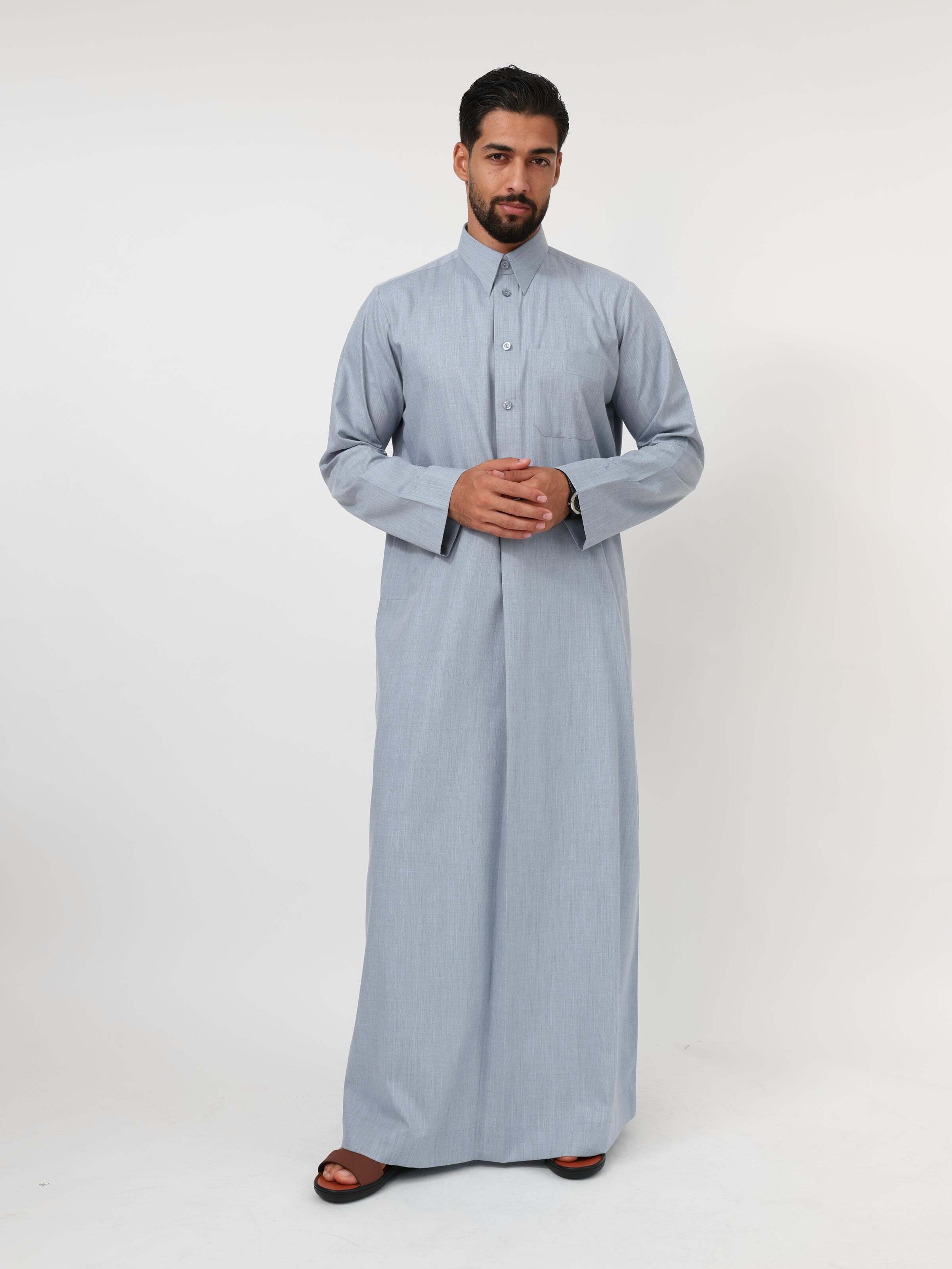 Pale Grey Qatari Kandura image 3