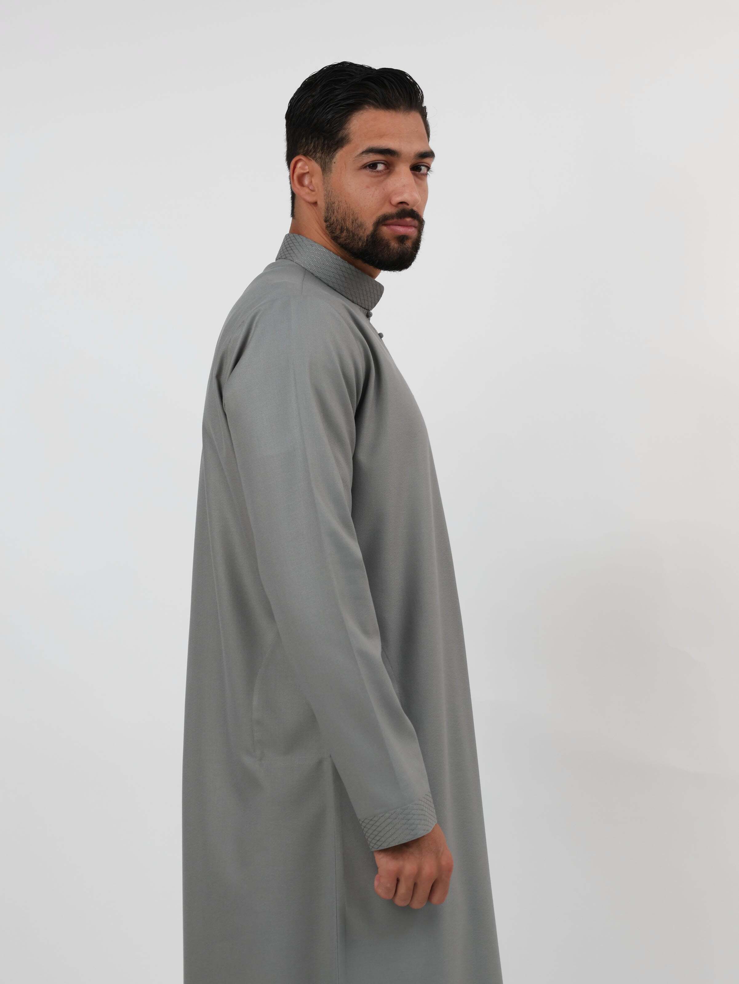 Grey Baharaini Kandura image 3